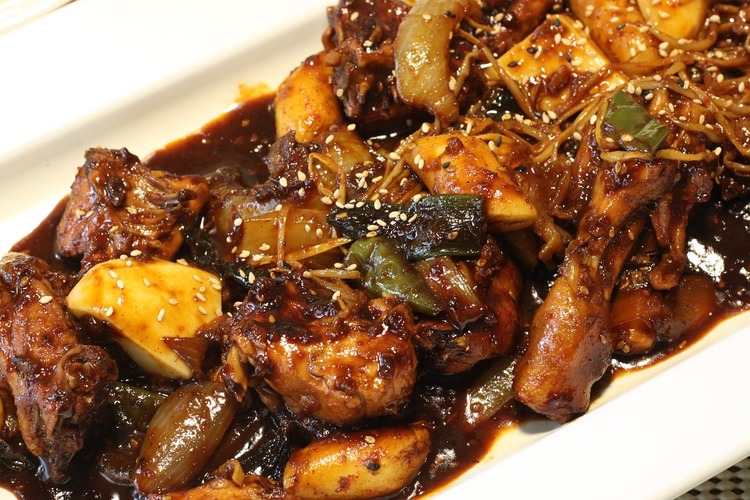 Stewed and Braised Chicken with Peppers and Onions Recipe