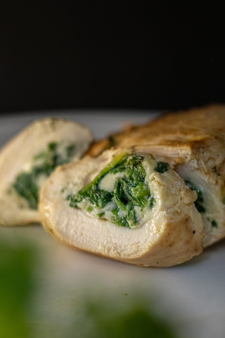 Chicken Recipe - Chicken Breast Roulade with Spinach Filling 
